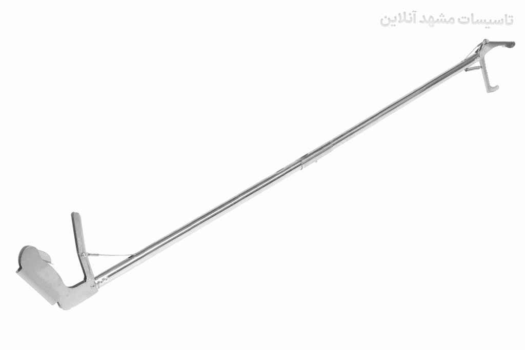 در آوردن گوشی از دستشویی با انبر فاضلابی